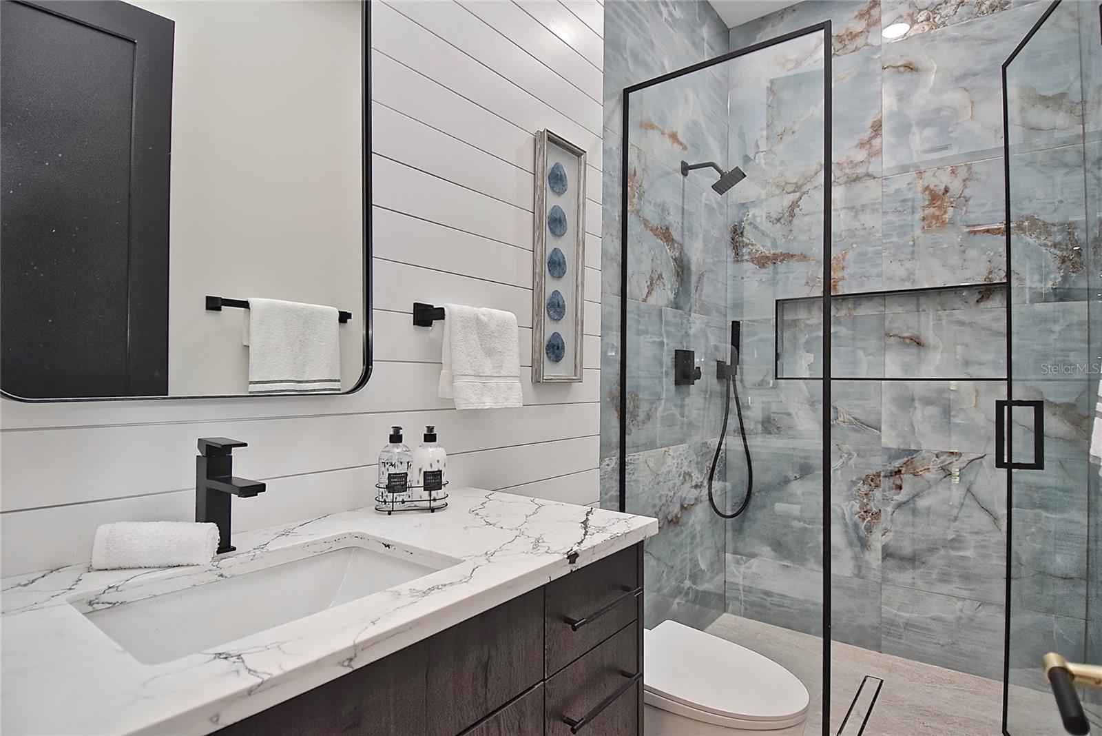 BLACKBURN RDG ADD - Residential