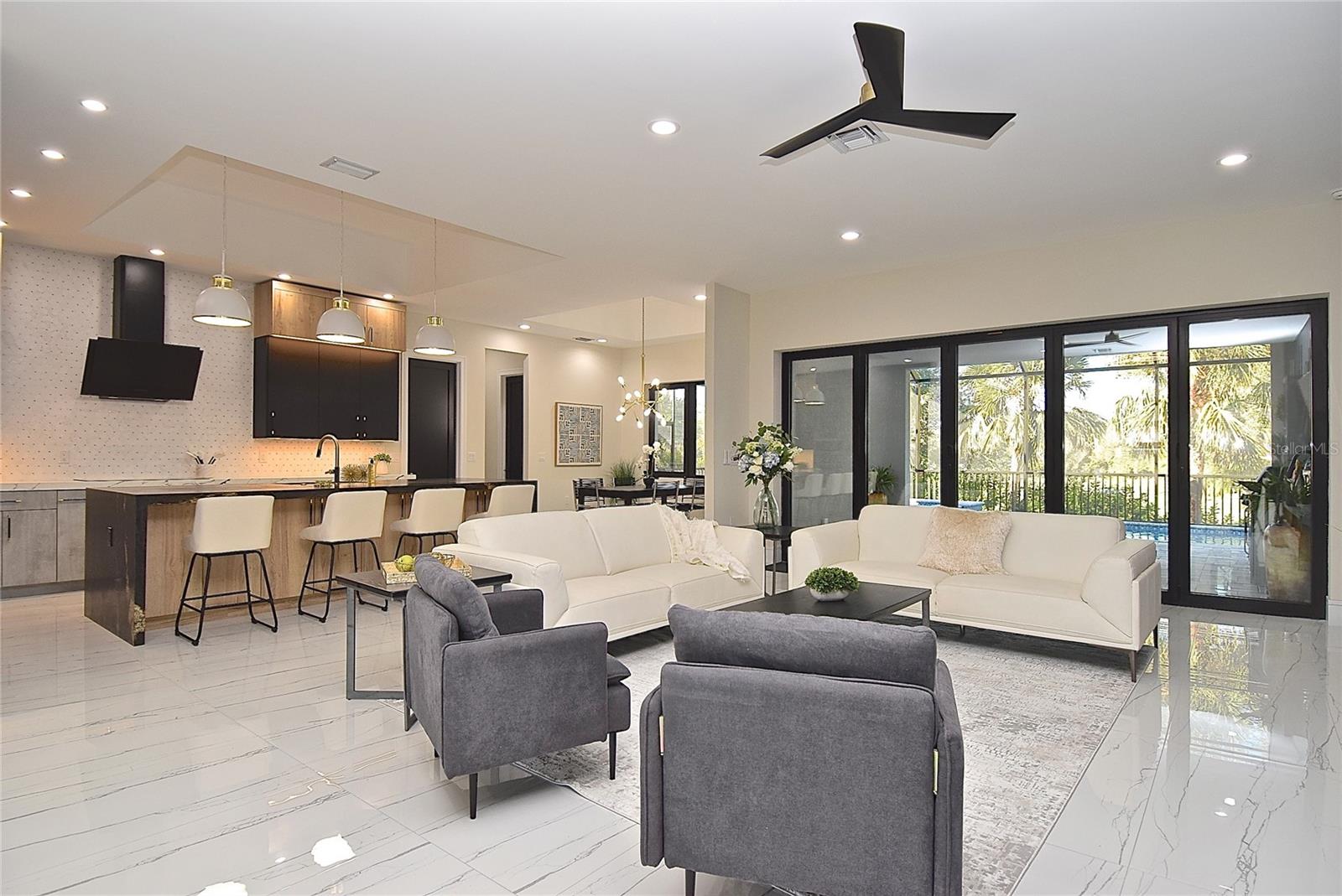 BLACKBURN RDG ADD - Residential