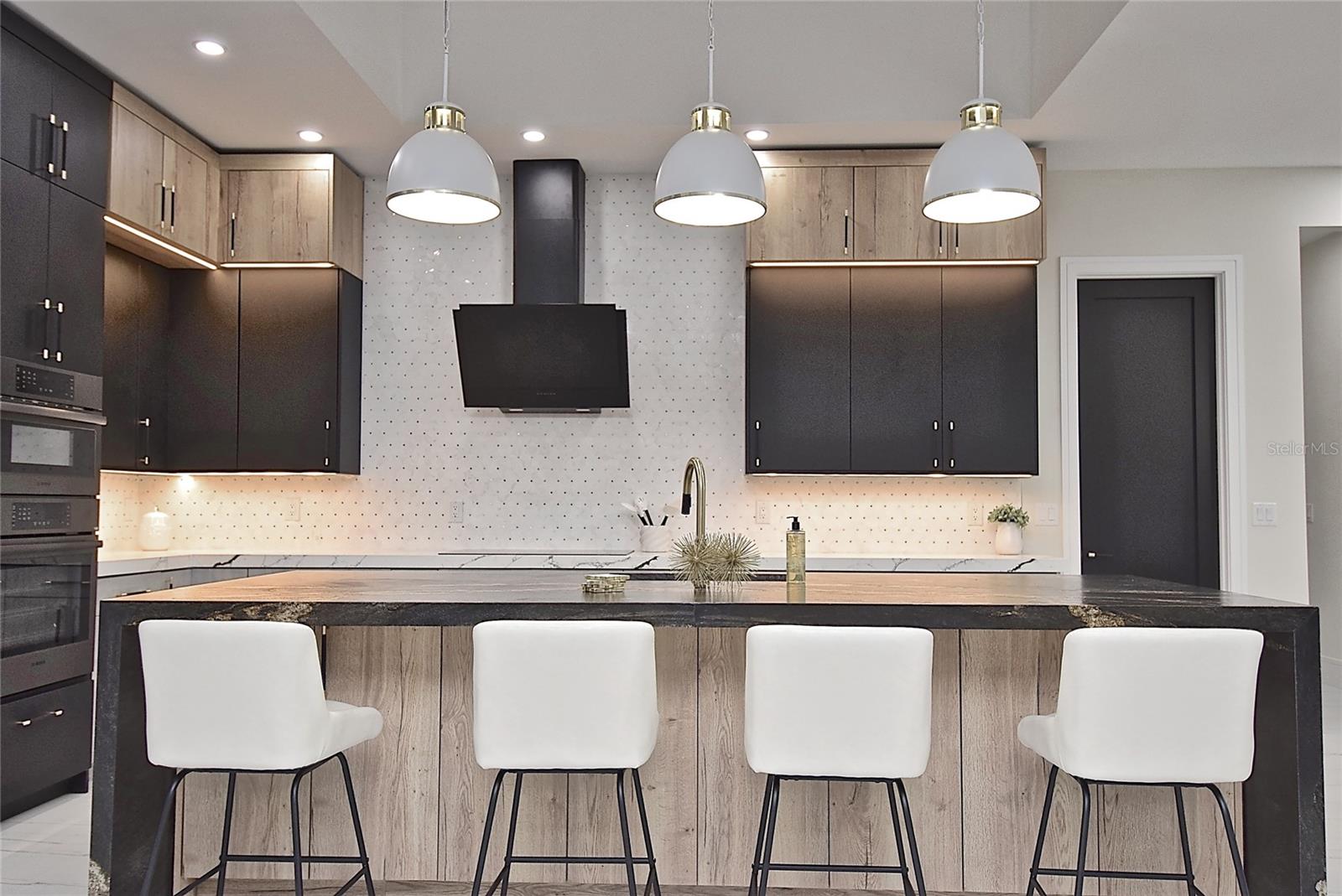 BLACKBURN RDG ADD - Residential