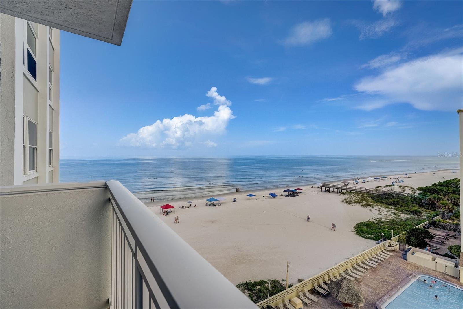 CLUB REDINGTON CONDO THE - Residential Lease