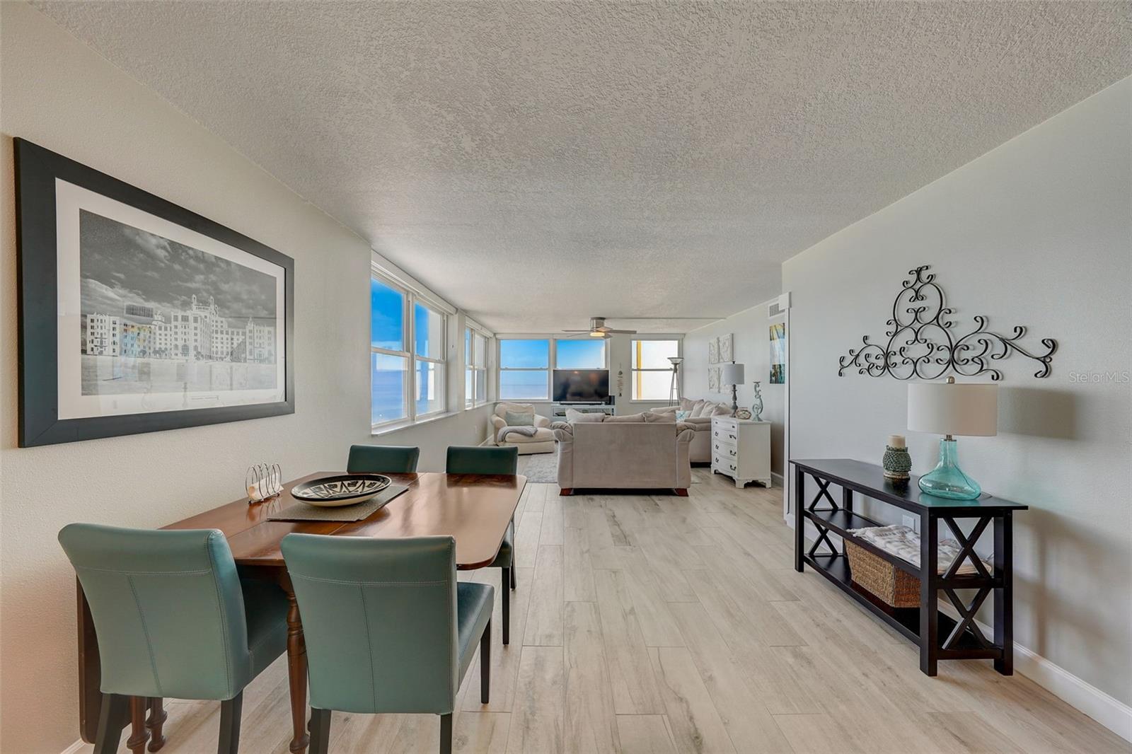 CLUB REDINGTON CONDO THE - Residential Lease