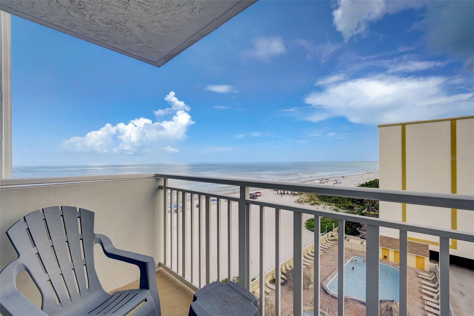 CLUB REDINGTON CONDO THE - Residential Lease