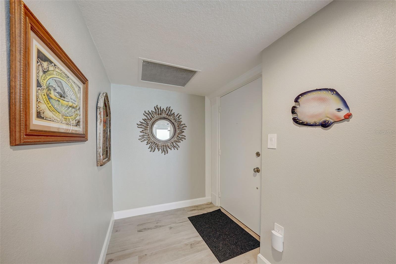 CLUB REDINGTON CONDO THE - Residential Lease