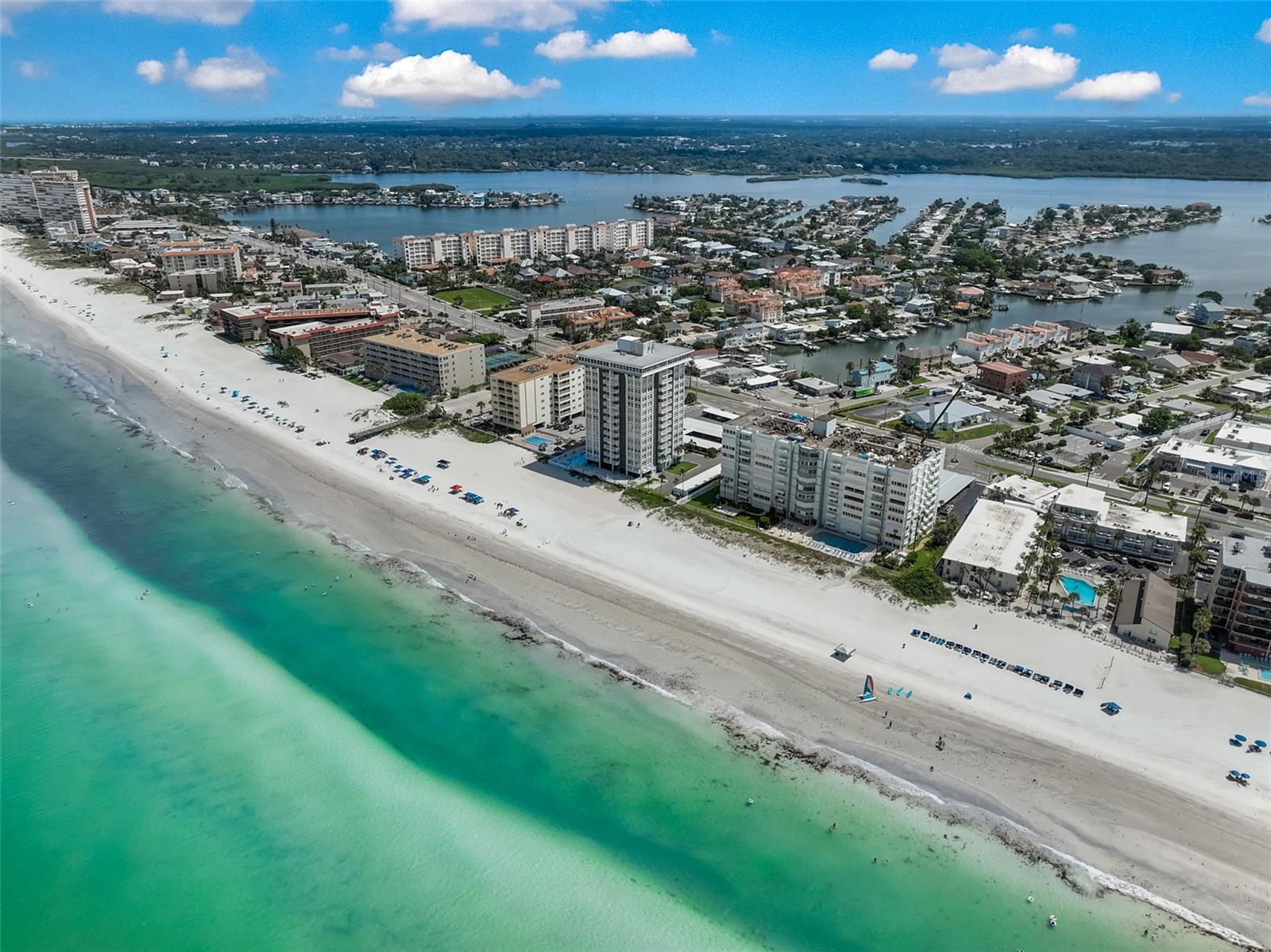 CLUB REDINGTON CONDO THE - Residential Lease