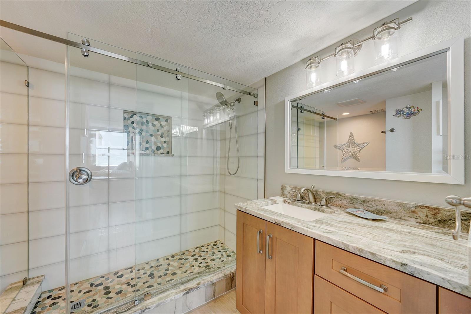 CLUB REDINGTON CONDO THE - Residential Lease