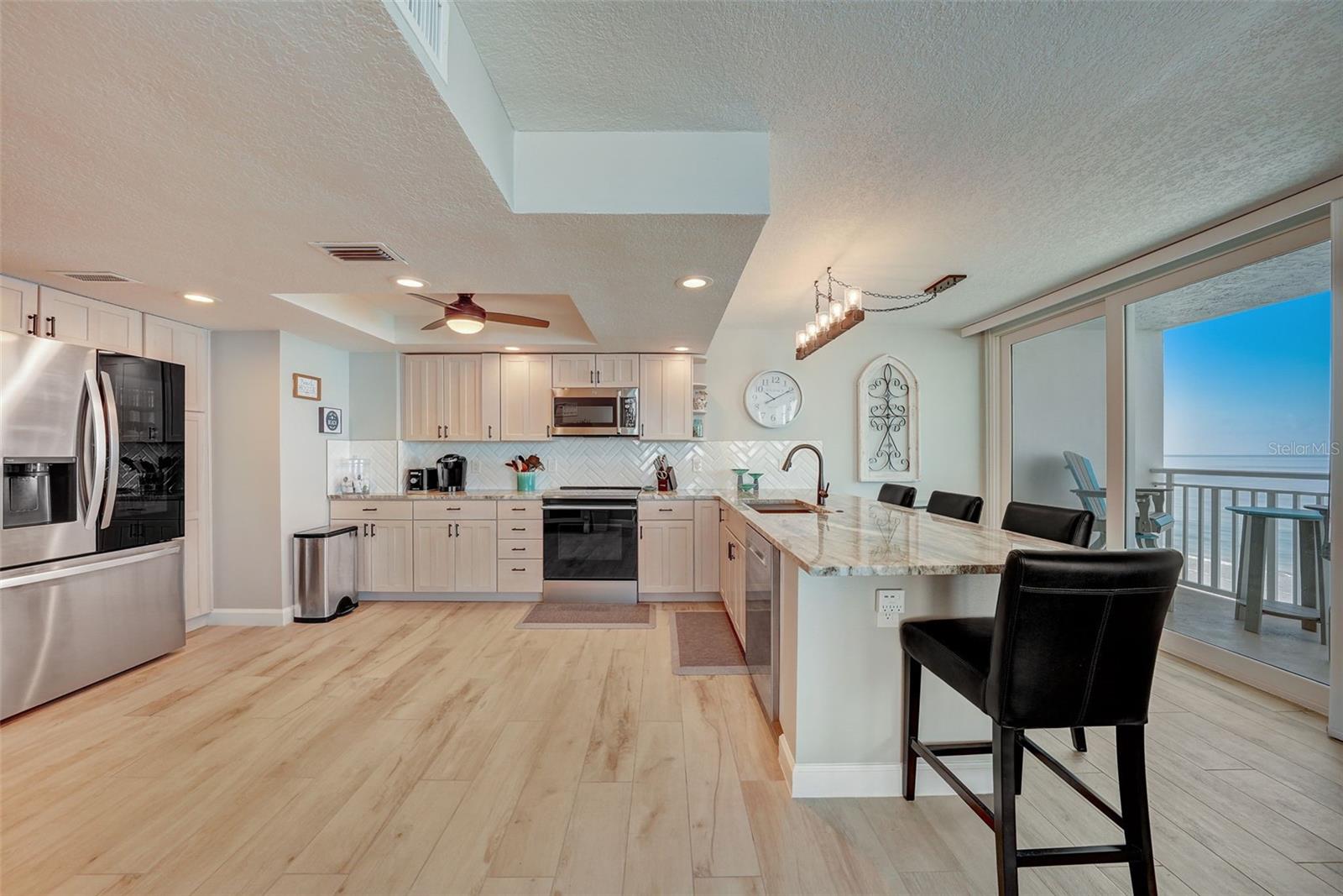 CLUB REDINGTON CONDO THE - Residential Lease