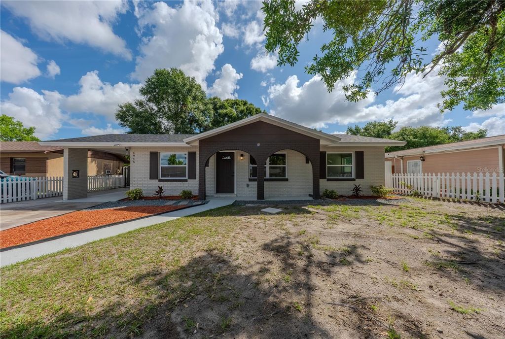 Photo of 4945 Lescot Lane, Orlando, FL 32811 (MLS # O6409608)