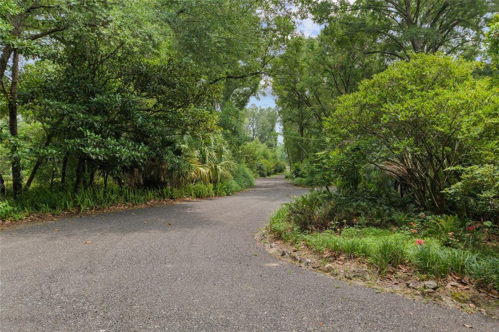 Photo of 12832 SW 14th Avenue, Newberry, FL 32669 (MLS # GC537224)