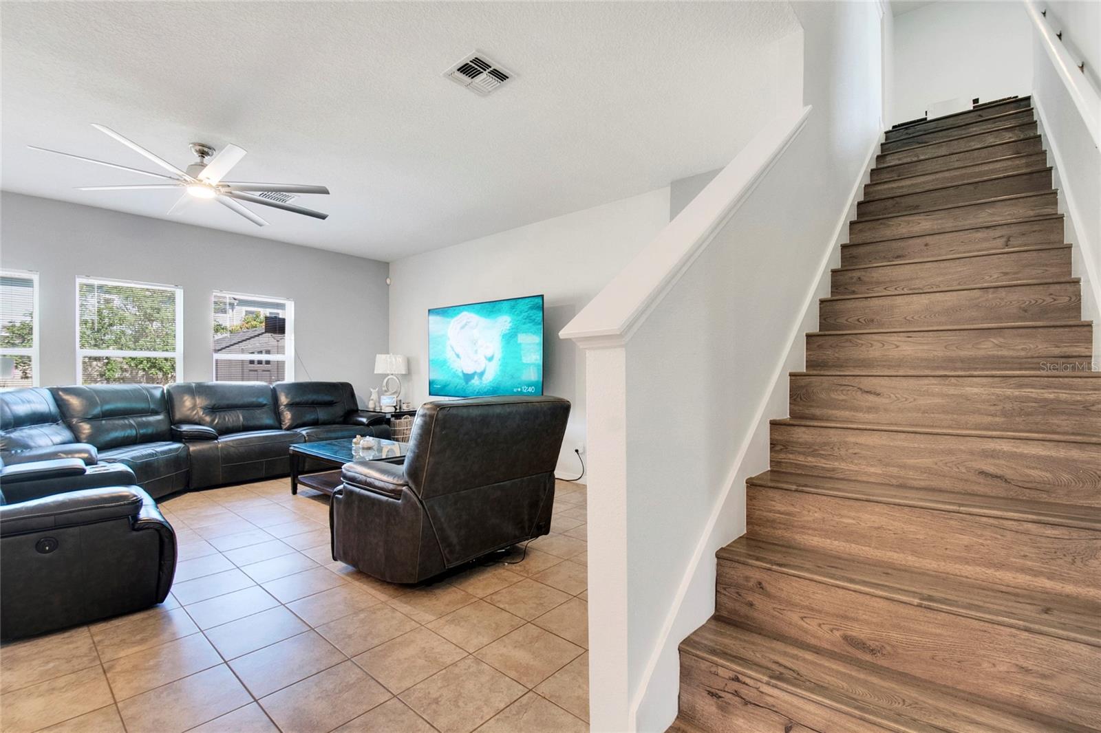 NOVA GROVE - Residential