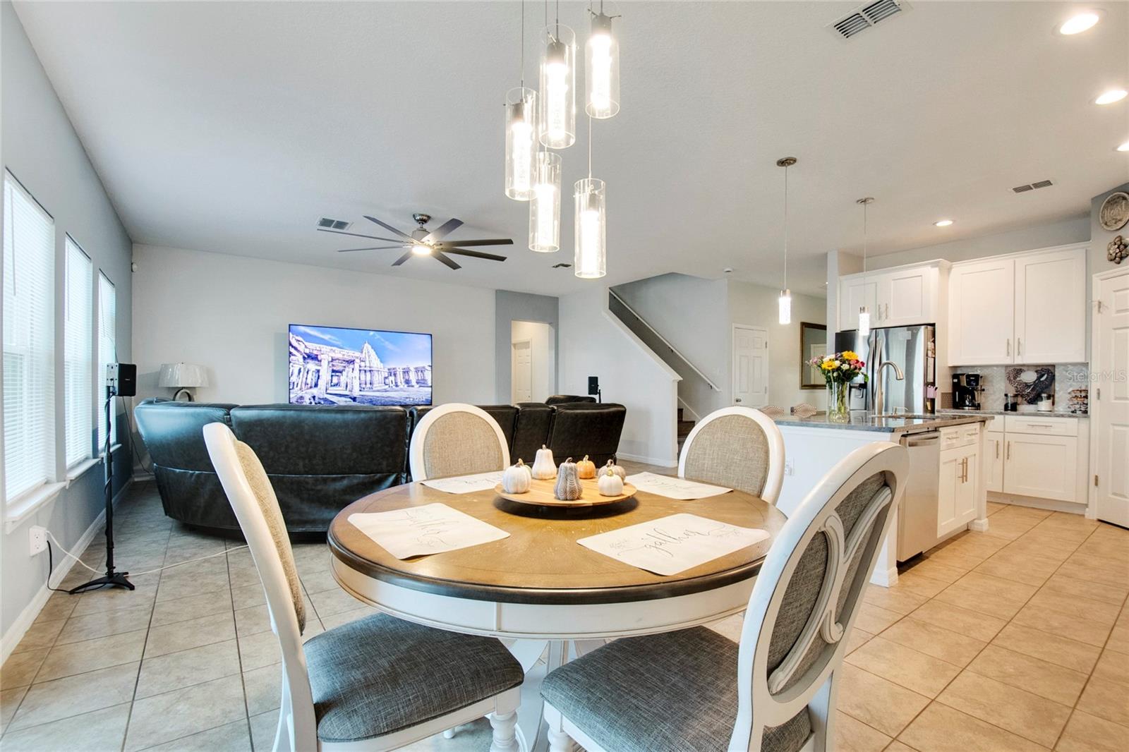5205 VILLA ROSA AVENUE