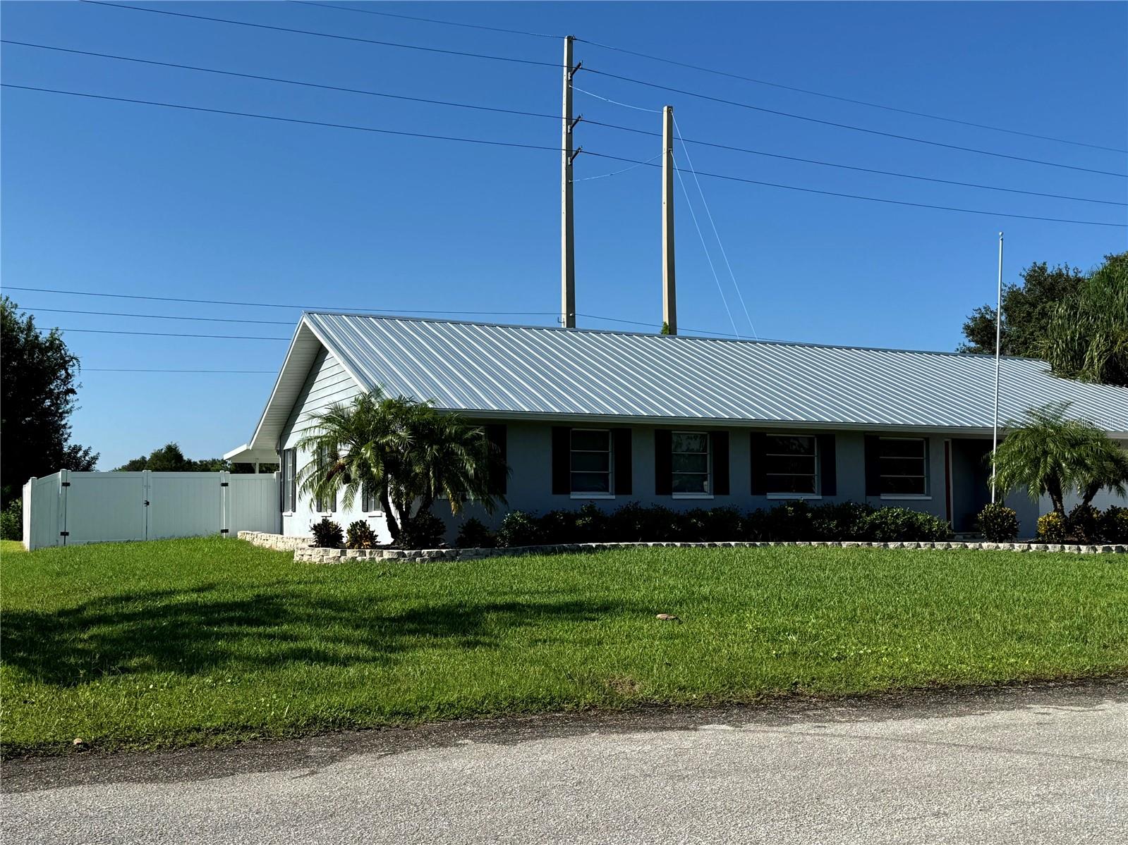 Lychee Acres, Bradenton
3 Bedrooms | 2 Bathrooms | $2,900/month | Unfurnished | Long-Term Rental w/2 car garage!
Welcome to Lychee Acres, one of Bradenton’s most charming neighborhoods. This spacious 3-bedroom, 2-bathroom home offers comfort, convenience, and the perfect location for long-term living.
Inside, you’ll find a bright open floor plan with plenty of natural light. The large living and dining areas flow seamlessly into the updated kitchen, which features ample cabinetry, modern appliances, and generous counter space for all your cooking needs.
The primary bedroom includes a private en-suite bathroom, while two additional bedrooms share a well-appointed guest bath. With neutral finishes throughout, this home is move-in ready and easy to personalize.
Step outside to a private yard that offers room to relax, entertain, or enjoy a Florida evening under the stars.
This Lychee Acres home blends space, convenience, and location — making it the perfect spot to call home in Bradenton.
Centrally located in Bradenton, this home provides easy access to top attractions, healthcare, and recreation:
Manatee Memorial Hospital – ~20 minutes
Sarasota Memorial Hospital – ~35 minutes
North Port Aquatic Center – ~45 minutes
Mote Marine Laboratory & Aquarium – ~40 minutes
Waterside Place at Lakewood Ranch – ~25 minutes
Lakewood Ranch Main Street – ~25 minutes
Siesta Key Beach – ~40 minutes
Venice Beach – ~45 minutes
Walt Disney World (Orlando) – ~2 hours
Downtown Sarasota – ~25 minutes
Bradenton Beaches / Anna Maria Island – ~30 minutes
Sarasota–Bradenton International Airport – ~25 minutes
Tampa International Airport – ~1 hour
Experience the perfect balance of comfort, convenience, and Florida lifestyle living in this beautiful Lychee Acres home.