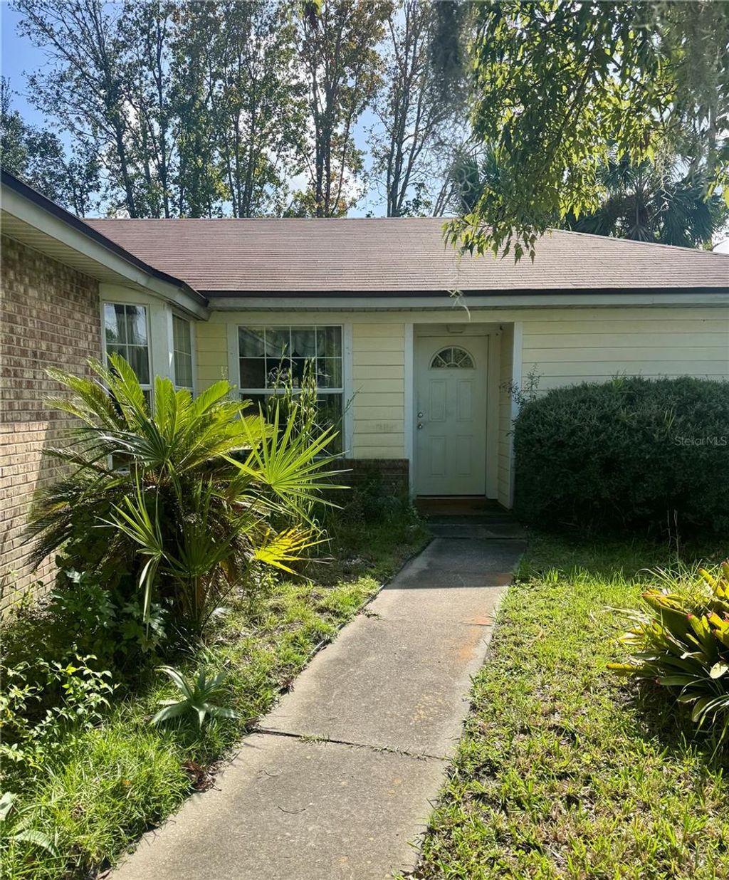 Photo of 6 Biddle Place, Palm Coast, FL 32137 (MLS # FC313122)