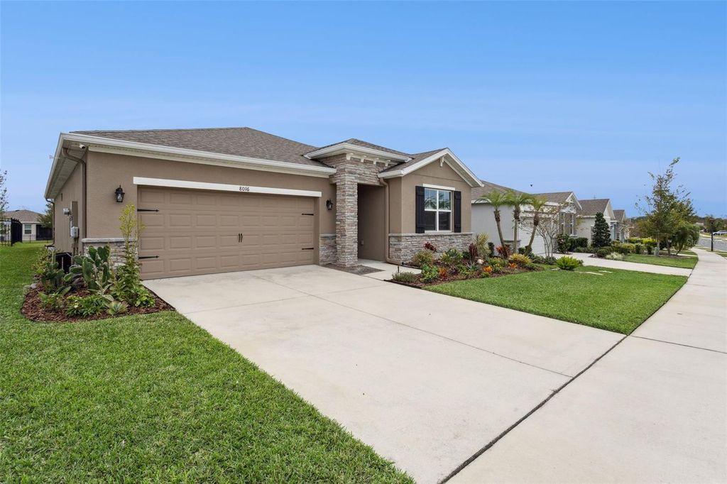 Photo of 8016 Penrose Place, Wildwood, FL 34785 (MLS # S5140082)