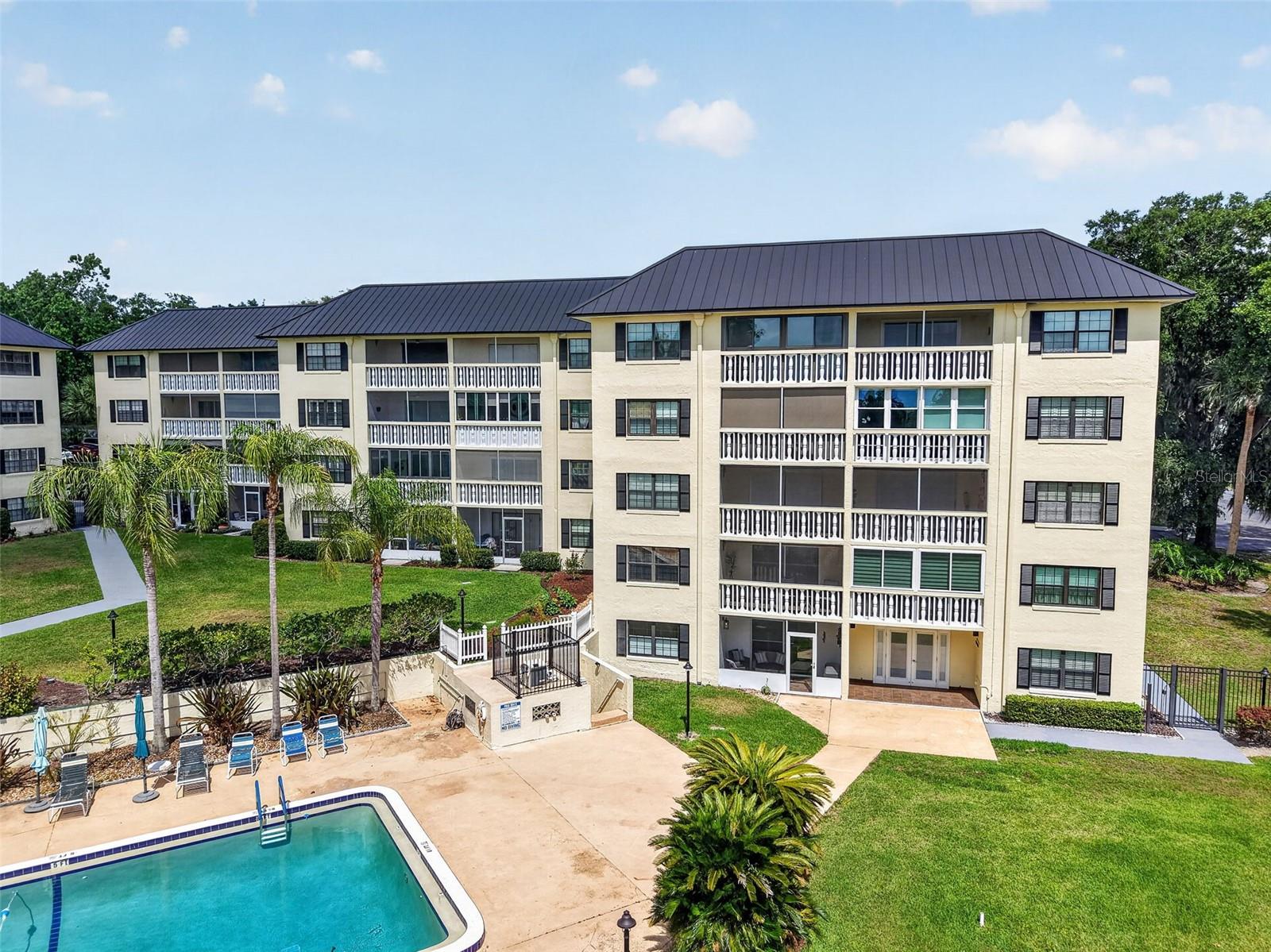 MOUNT DORA SOUTHERN OAKS CONDO - Residential