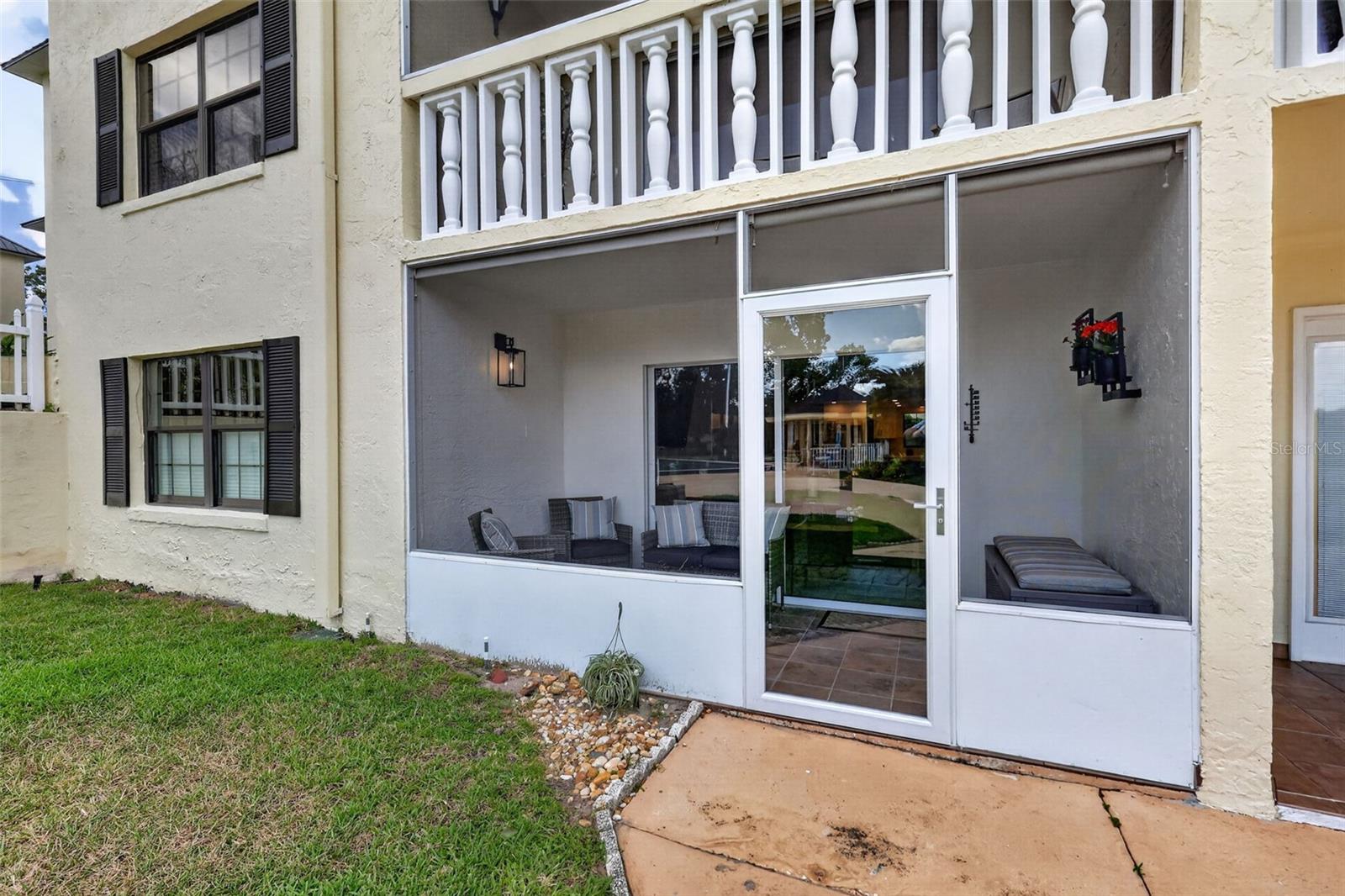 MOUNT DORA SOUTHERN OAKS CONDO - Residential