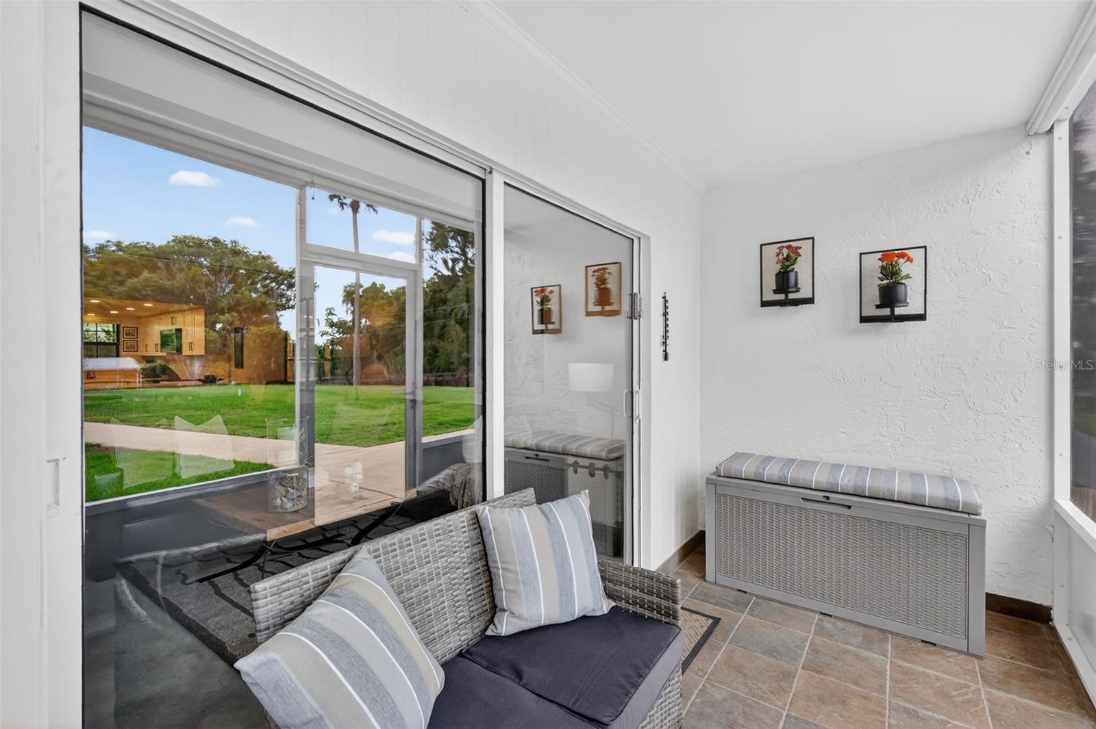 MOUNT DORA SOUTHERN OAKS CONDO - Residential