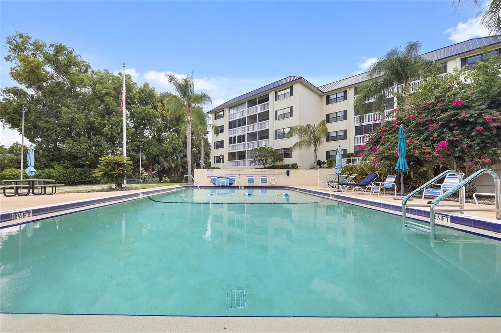 MOUNT DORA SOUTHERN OAKS CONDO - Residential