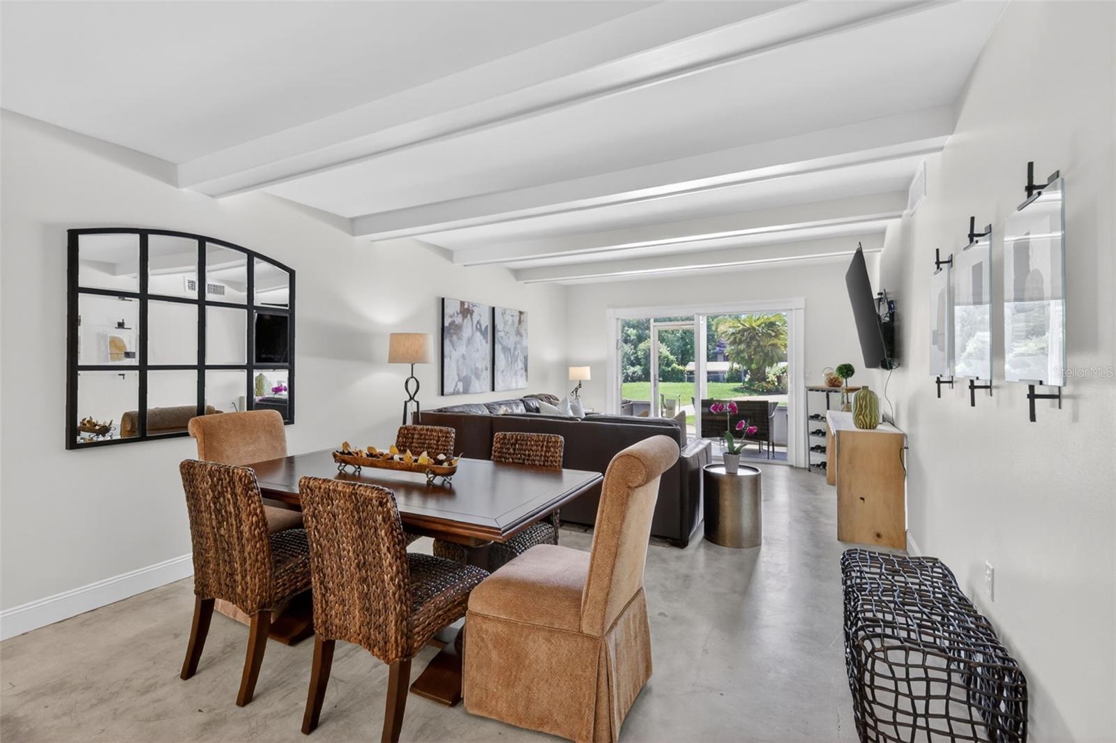 MOUNT DORA SOUTHERN OAKS CONDO - Residential