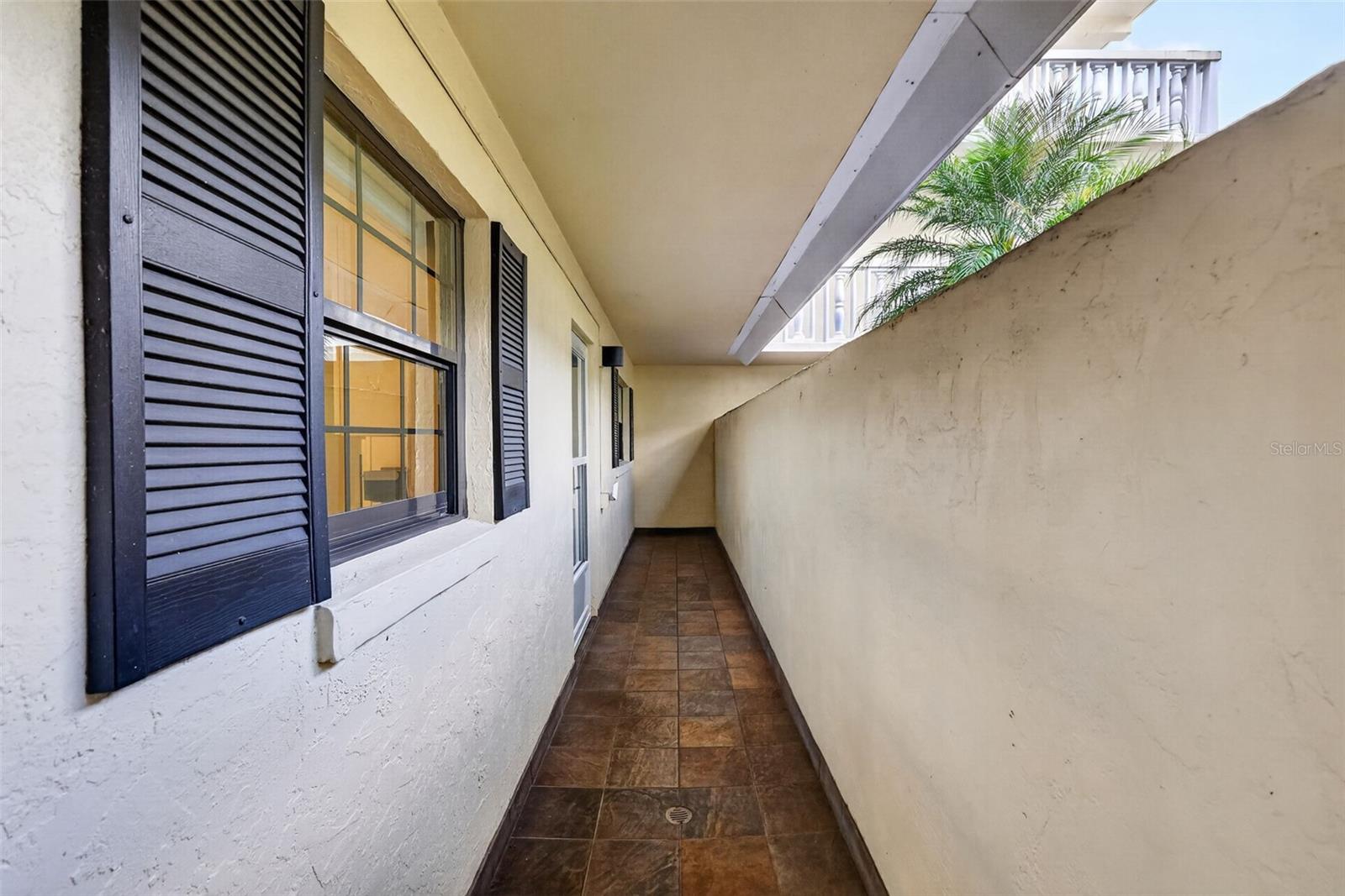 MOUNT DORA SOUTHERN OAKS CONDO - Residential