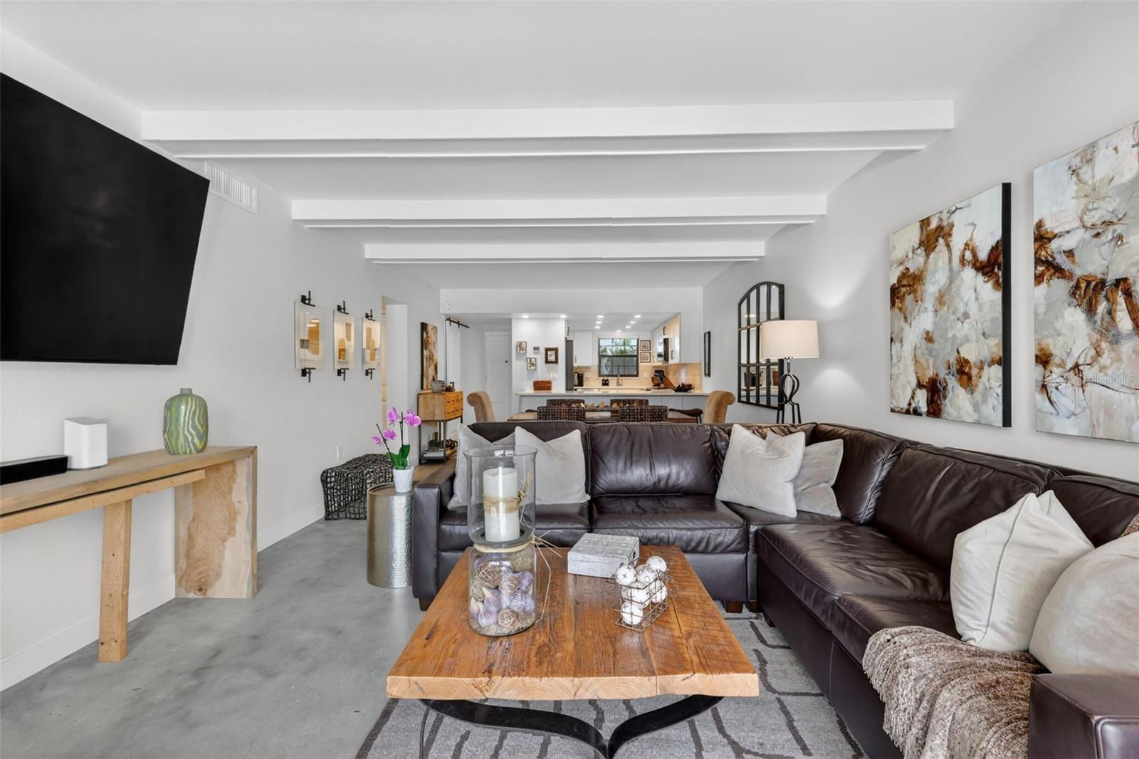 MOUNT DORA SOUTHERN OAKS CONDO - Residential