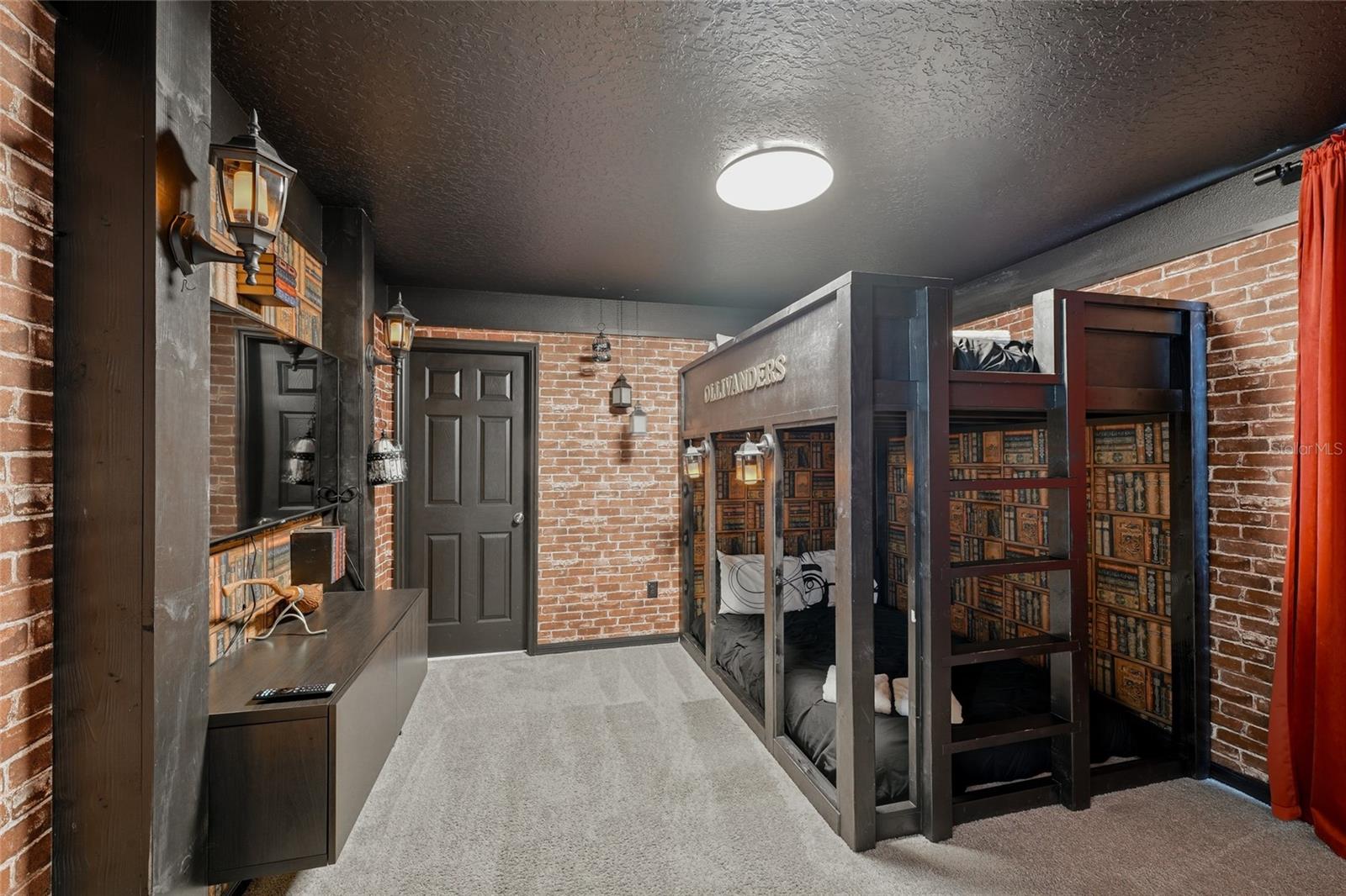 SOLARA RESORT VACATION VILLAS REP - Residential