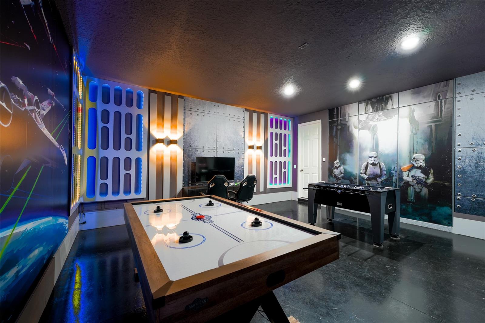 SOLARA RESORT VACATION VILLAS REP - Residential