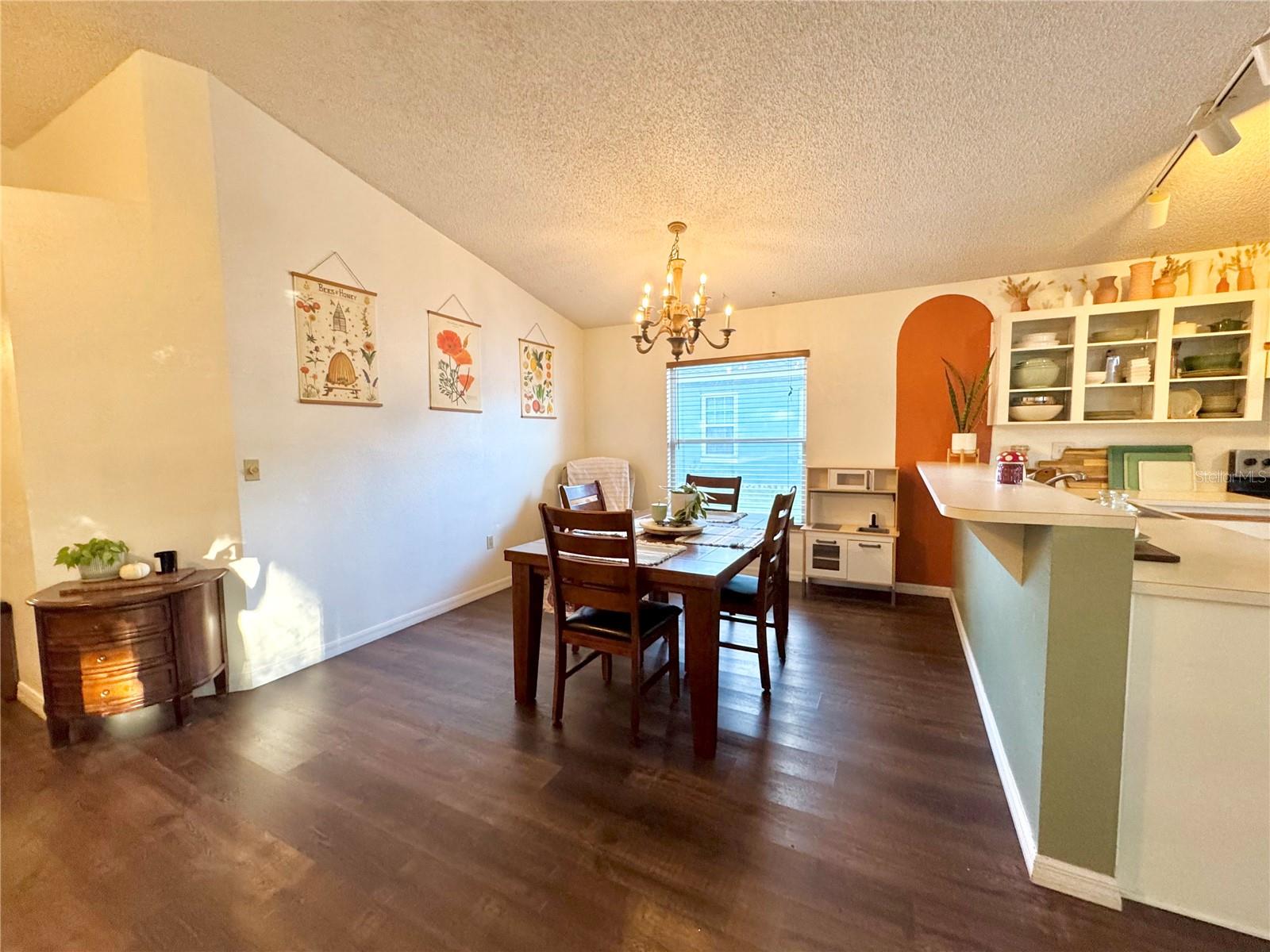 PLANTERS WALK - Residential