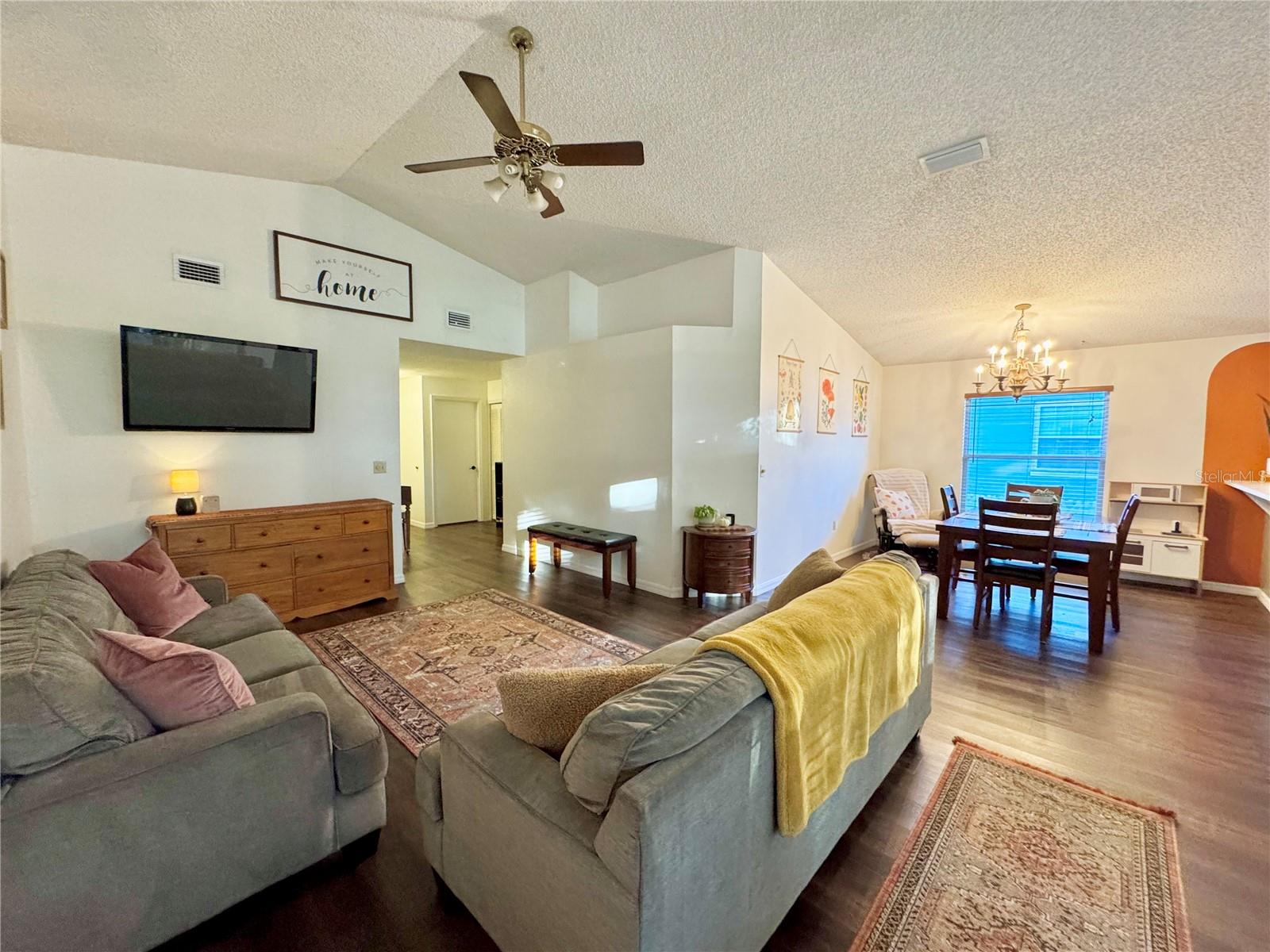 PLANTERS WALK - Residential