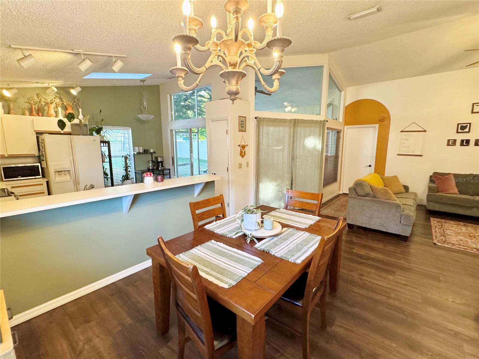 PLANTERS WALK - Residential