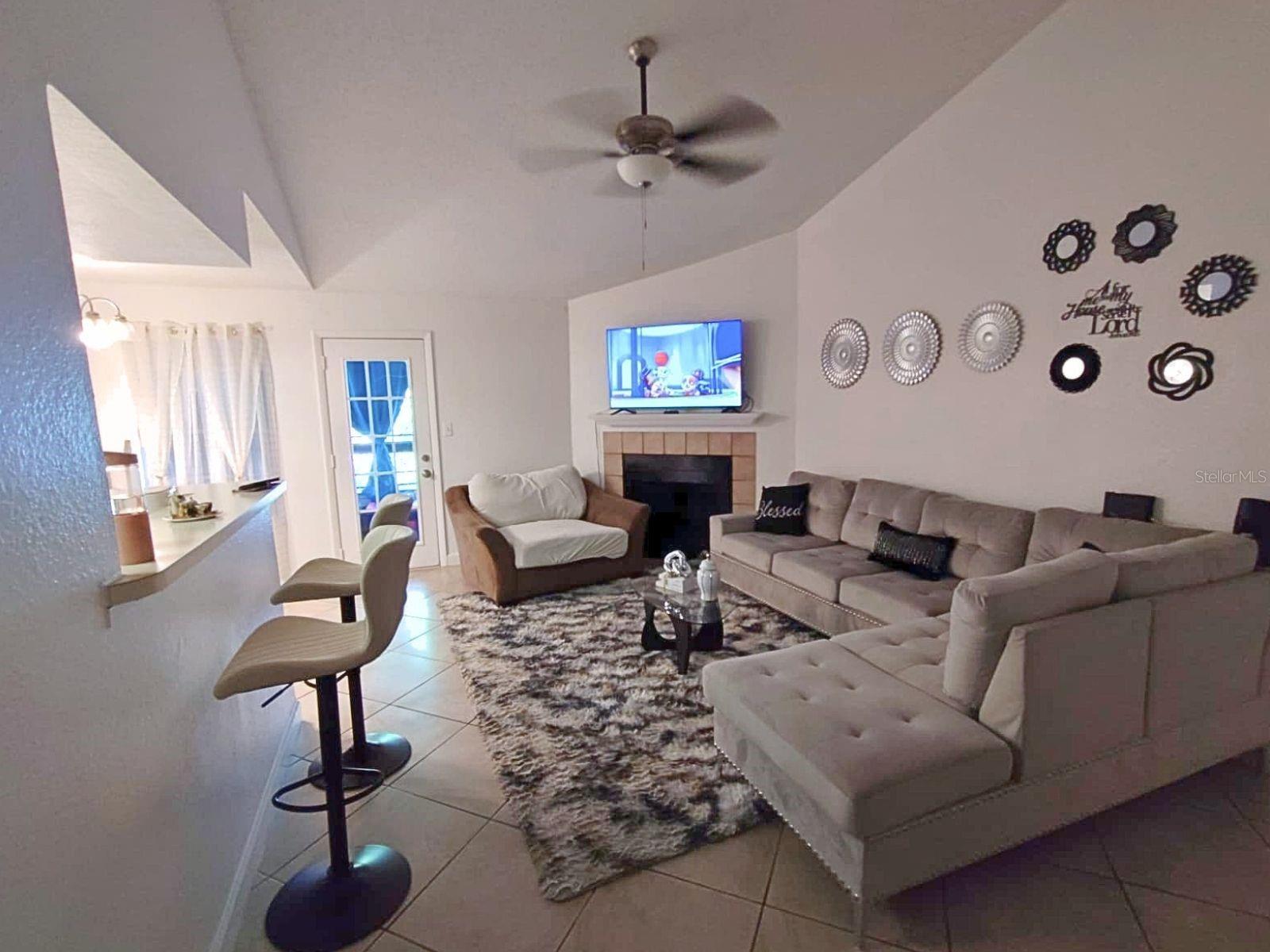 4275 PERKINSHIRE LANE L204