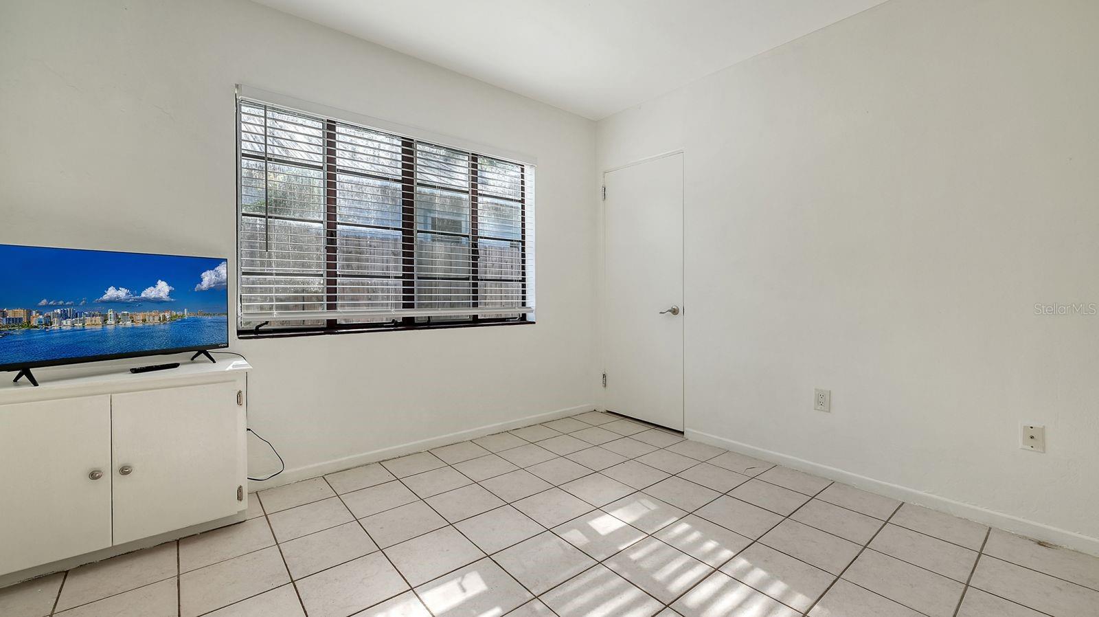 LAUREL PARK - Residential