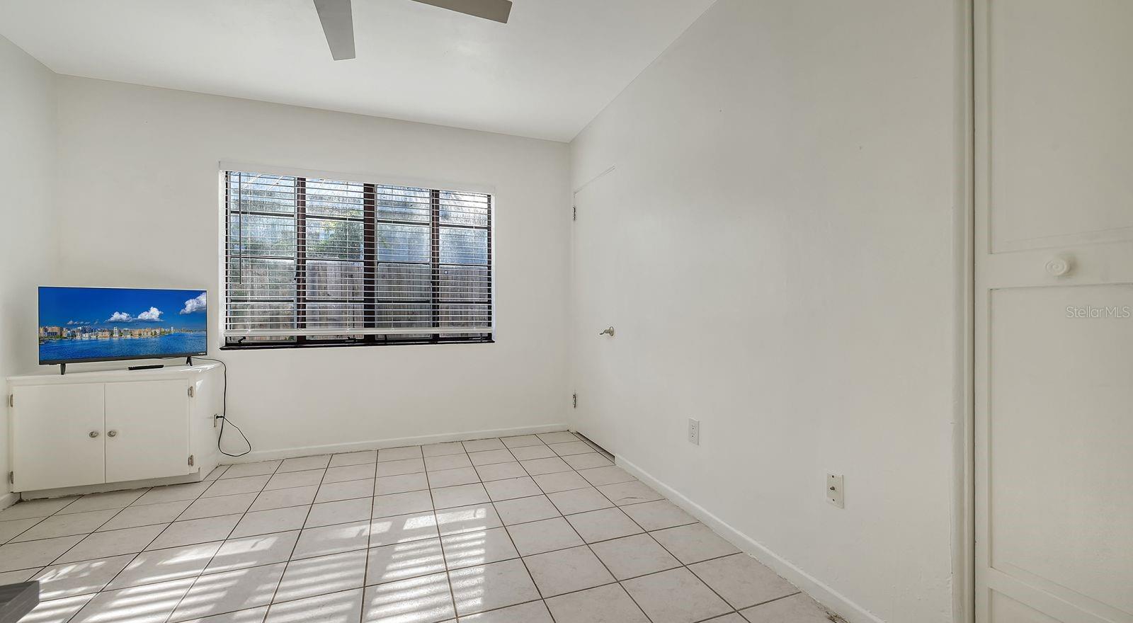 LAUREL PARK - Residential