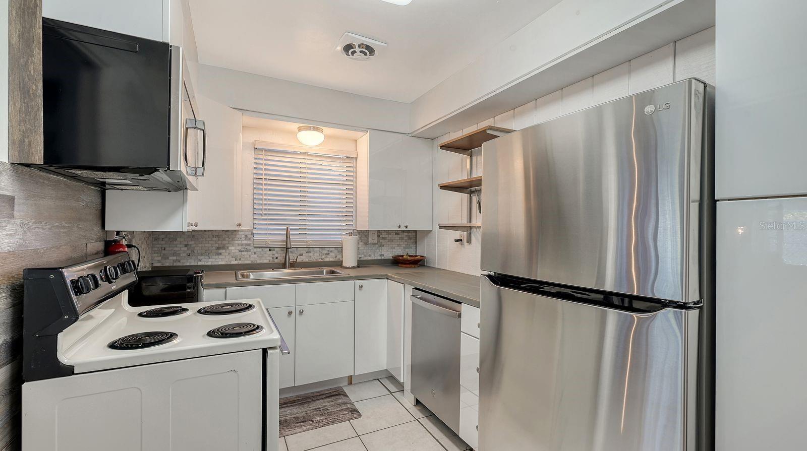 LAUREL PARK - Residential