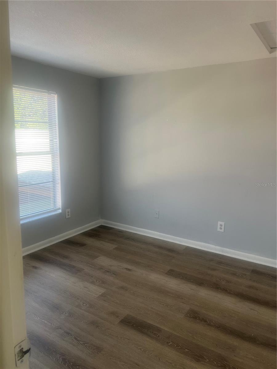 ROSEMOUNT VILLAGE UNIT III - Residential Lease