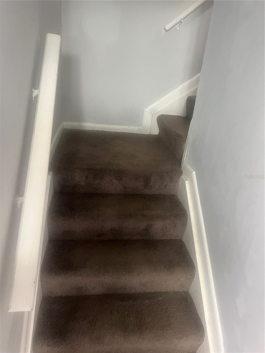 ROSEMOUNT VILLAGE UNIT III - Residential Lease