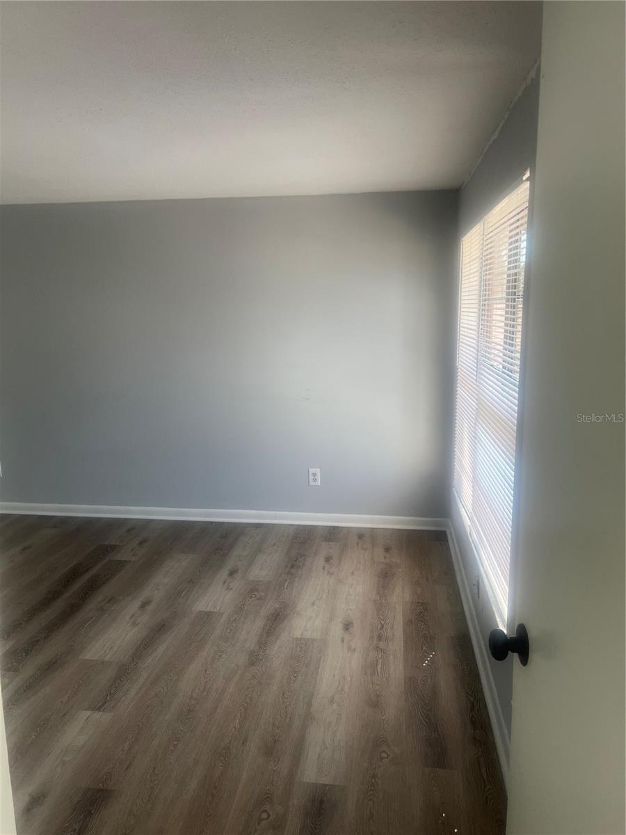 ROSEMOUNT VILLAGE UNIT III - Residential Lease