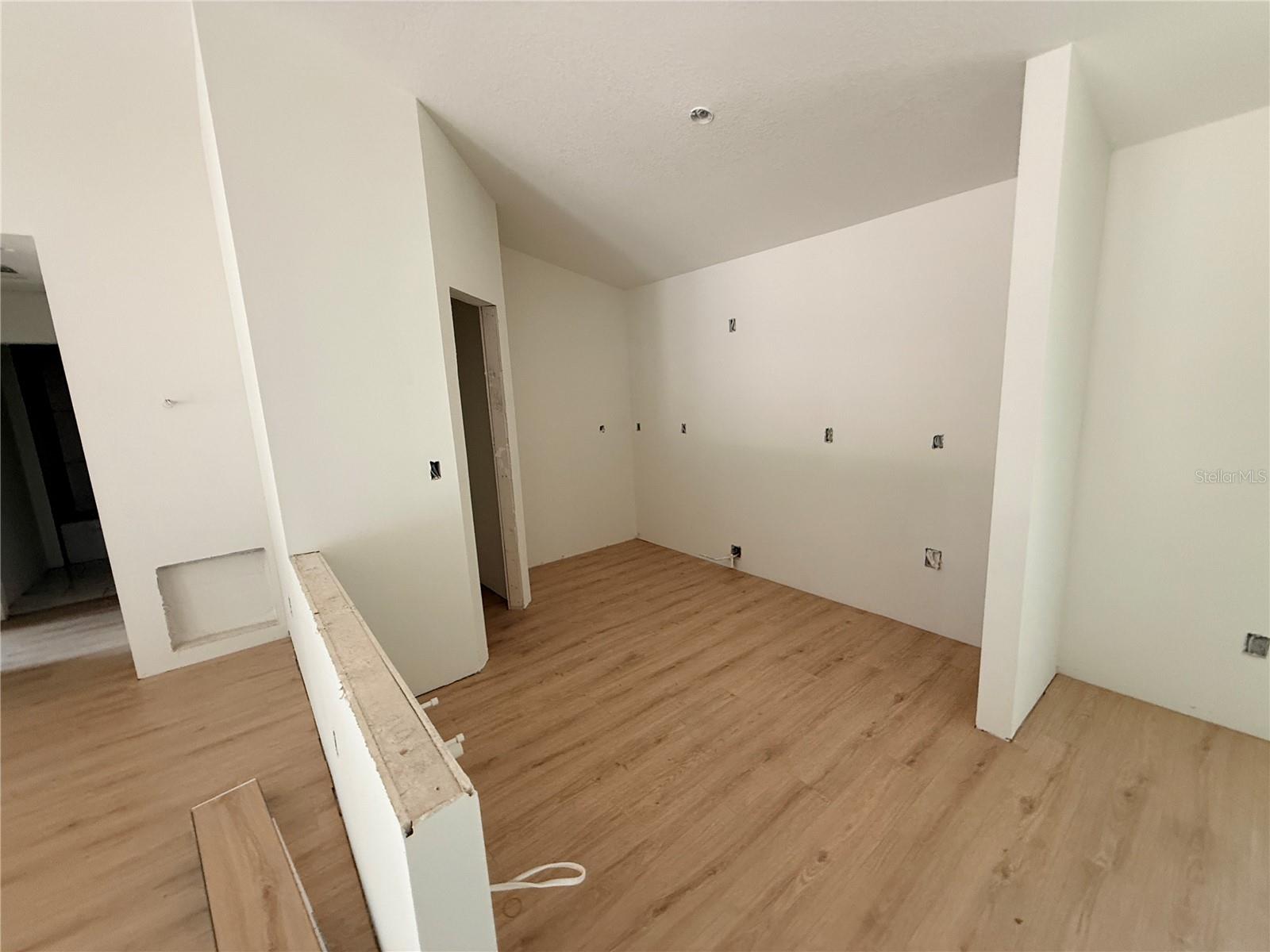 3205 SE SE 143RD LANE