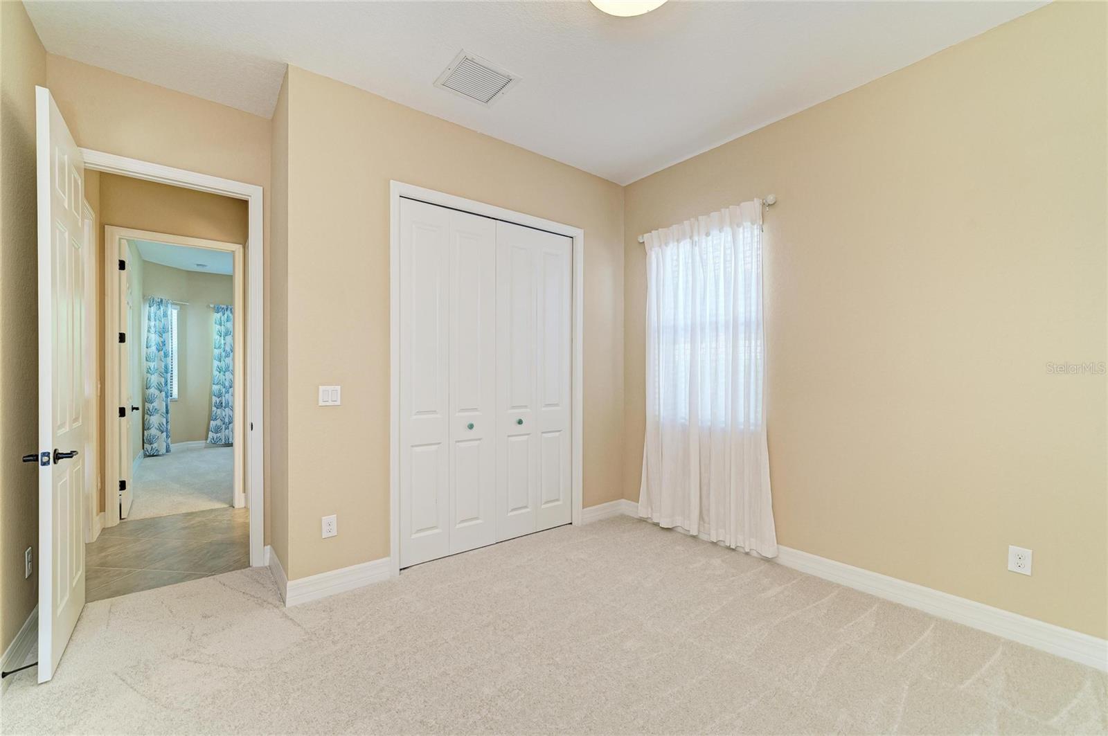 LAKEWOOD NATIONAL - Residential