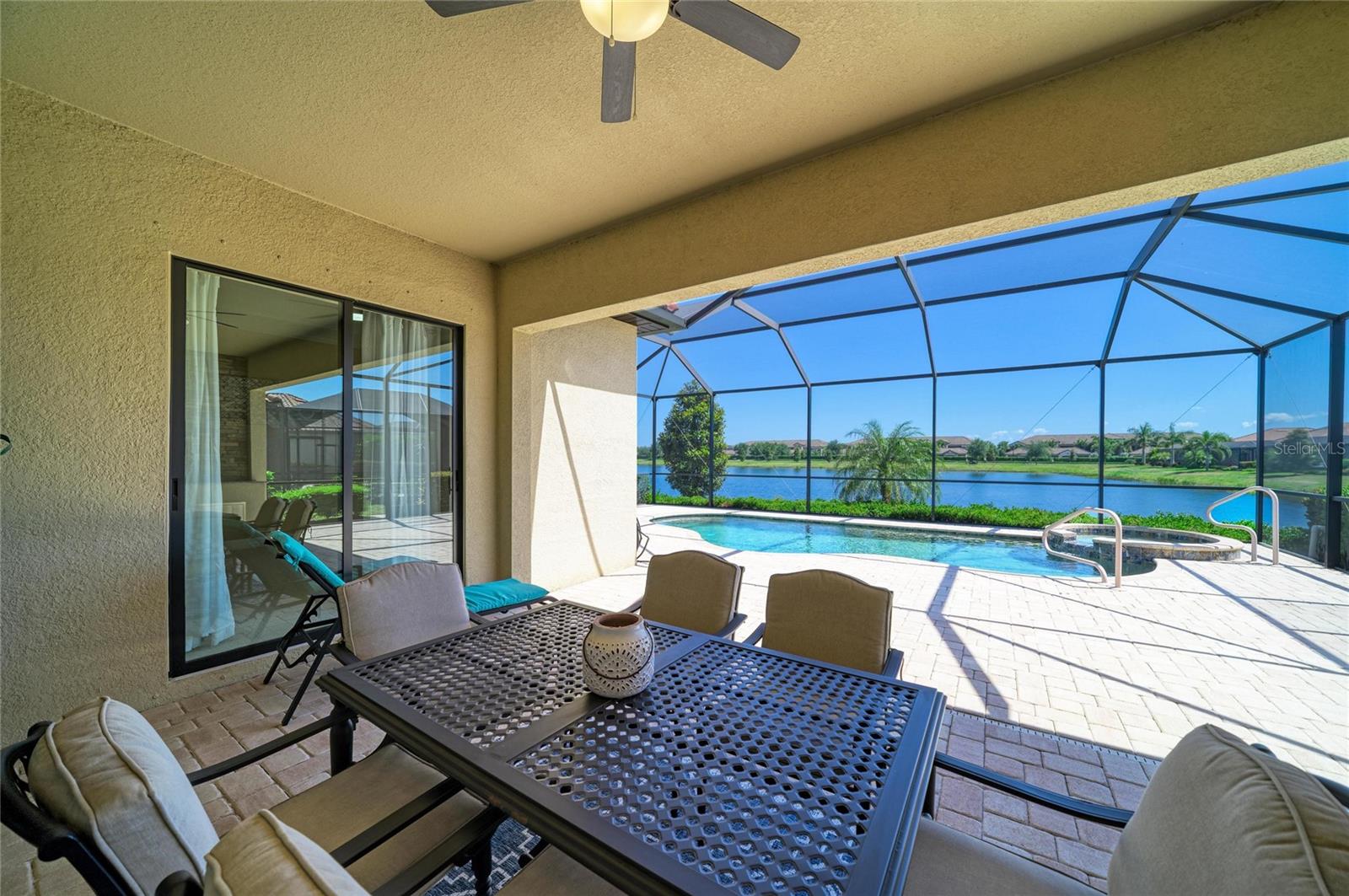 LAKEWOOD NATIONAL - Residential