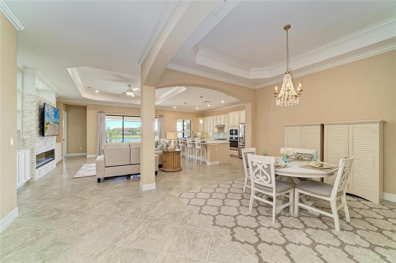 LAKEWOOD NATIONAL - Residential