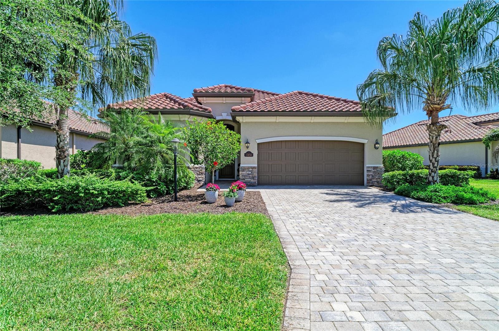 LAKEWOOD NATIONAL - Residential