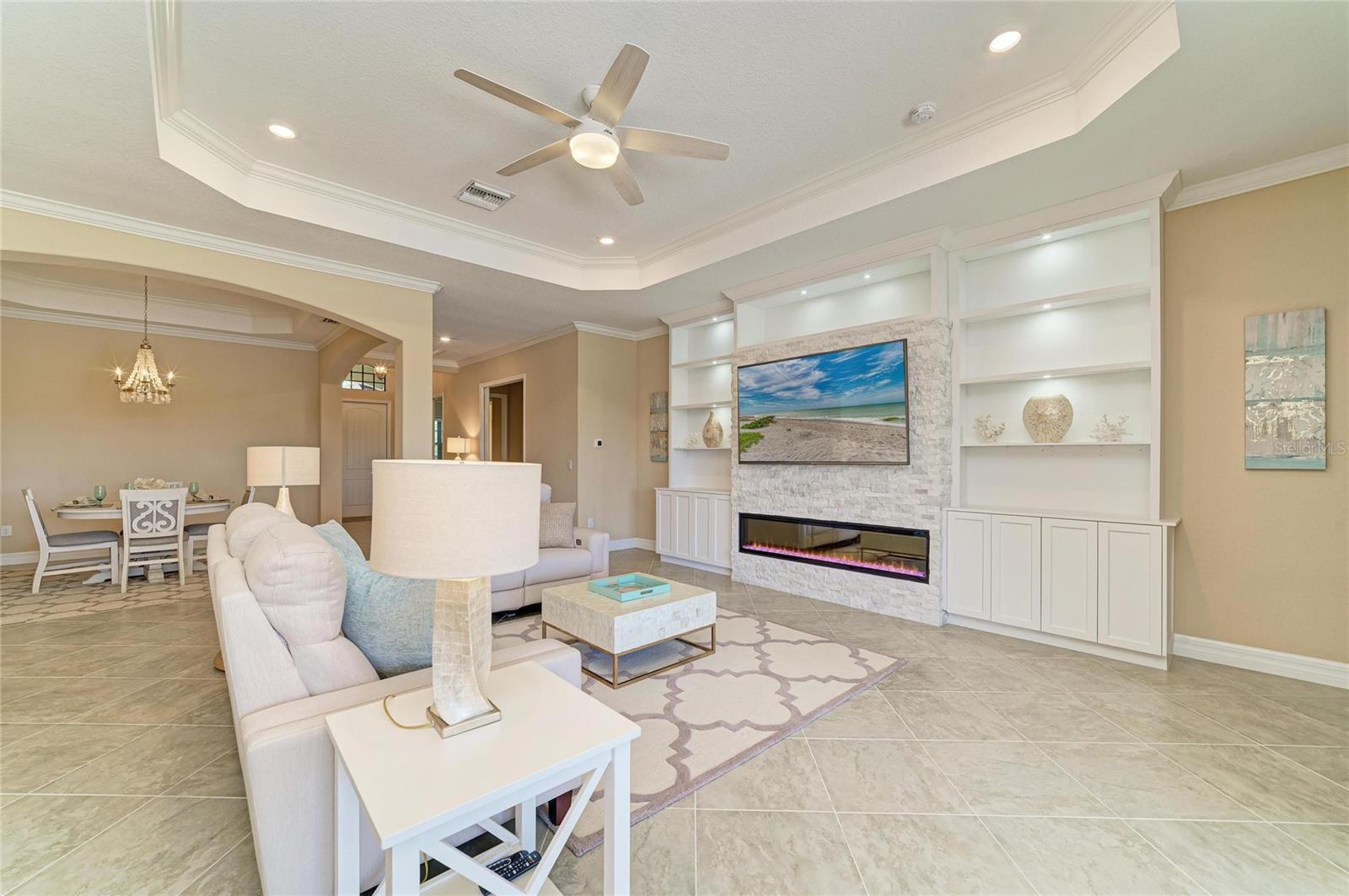 LAKEWOOD NATIONAL - Residential