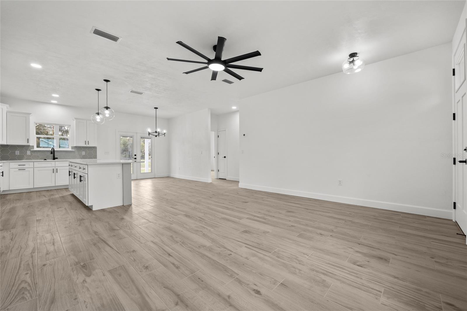 ALOMA ESTATES - Residential