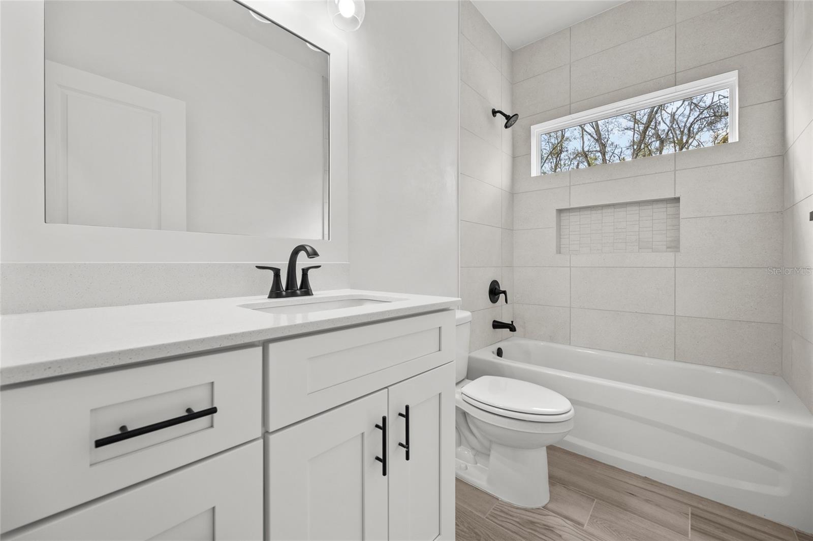 ALOMA ESTATES - Residential