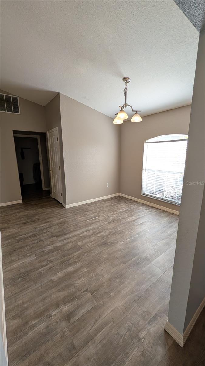 ENCLAVE/IMPERIAL LAKES - Residential Lease