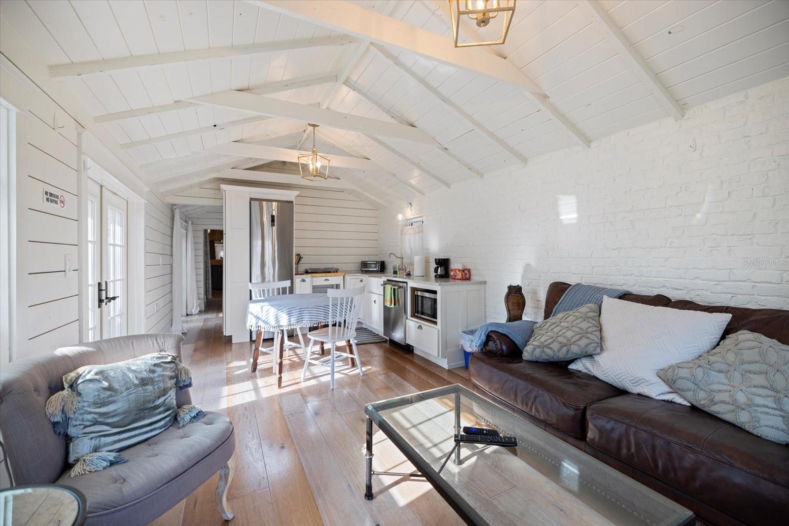 HOMECROFT - Residential Income