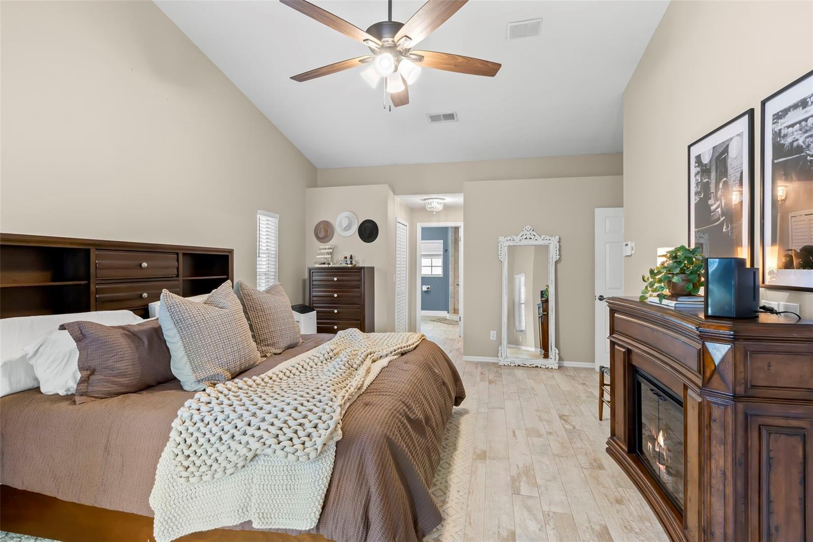 EAST LAKE ADD TO LAKE PADGETT - Residential