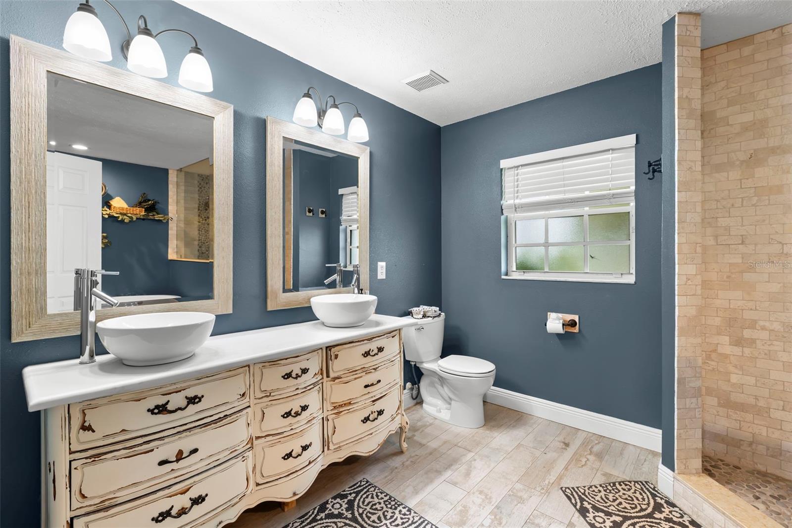 EAST LAKE ADD TO LAKE PADGETT - Residential