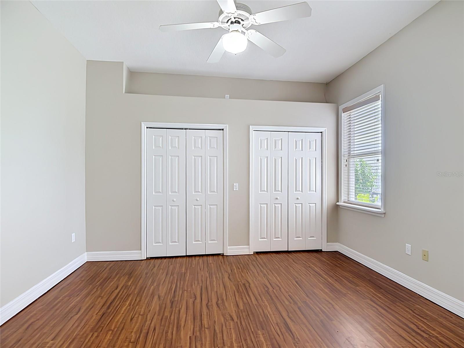 SANDY POINTE - Residential