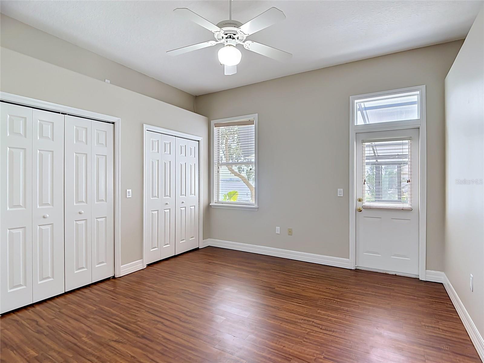 SANDY POINTE - Residential